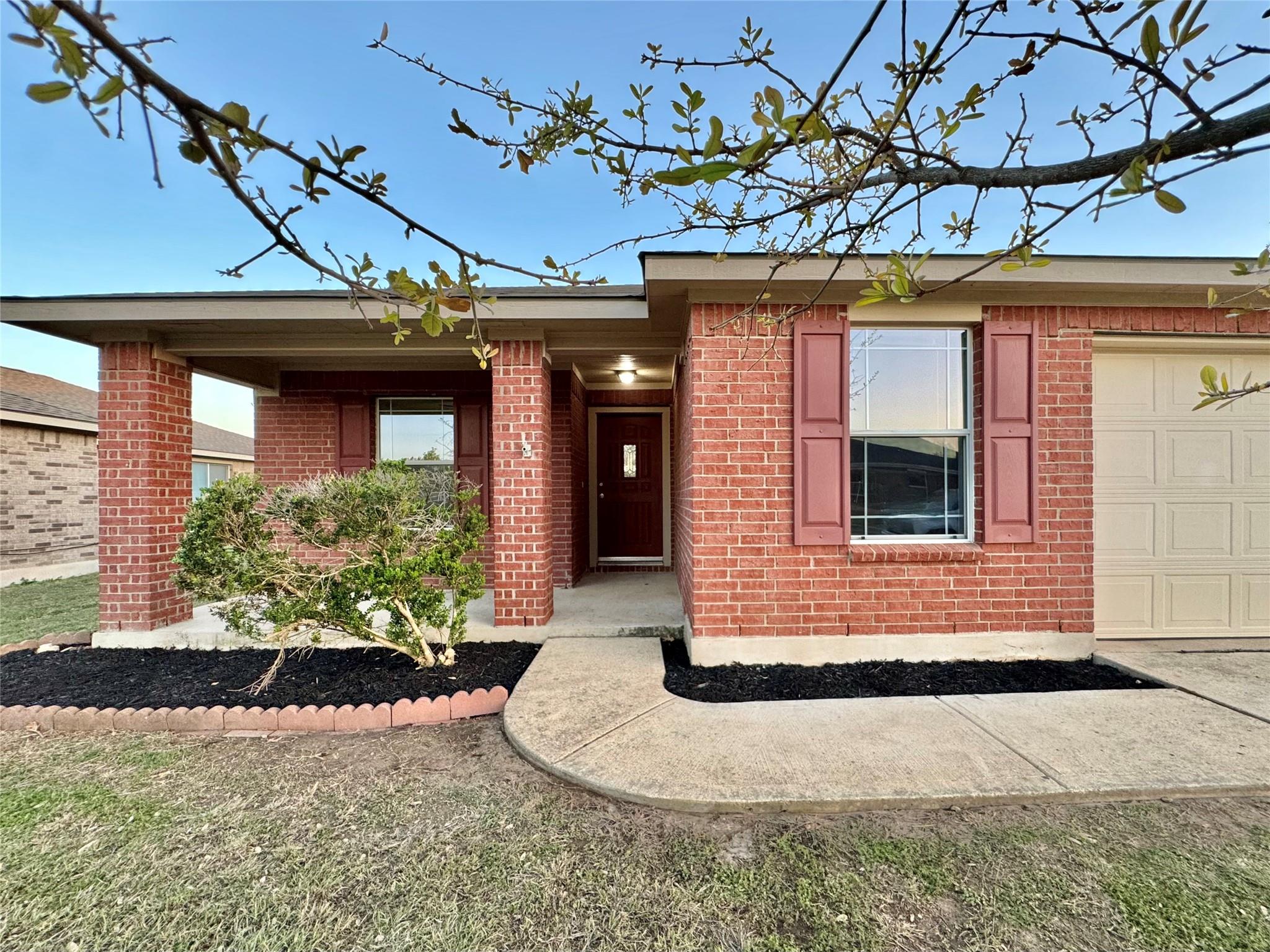 706 Sherry Dr Property Photo