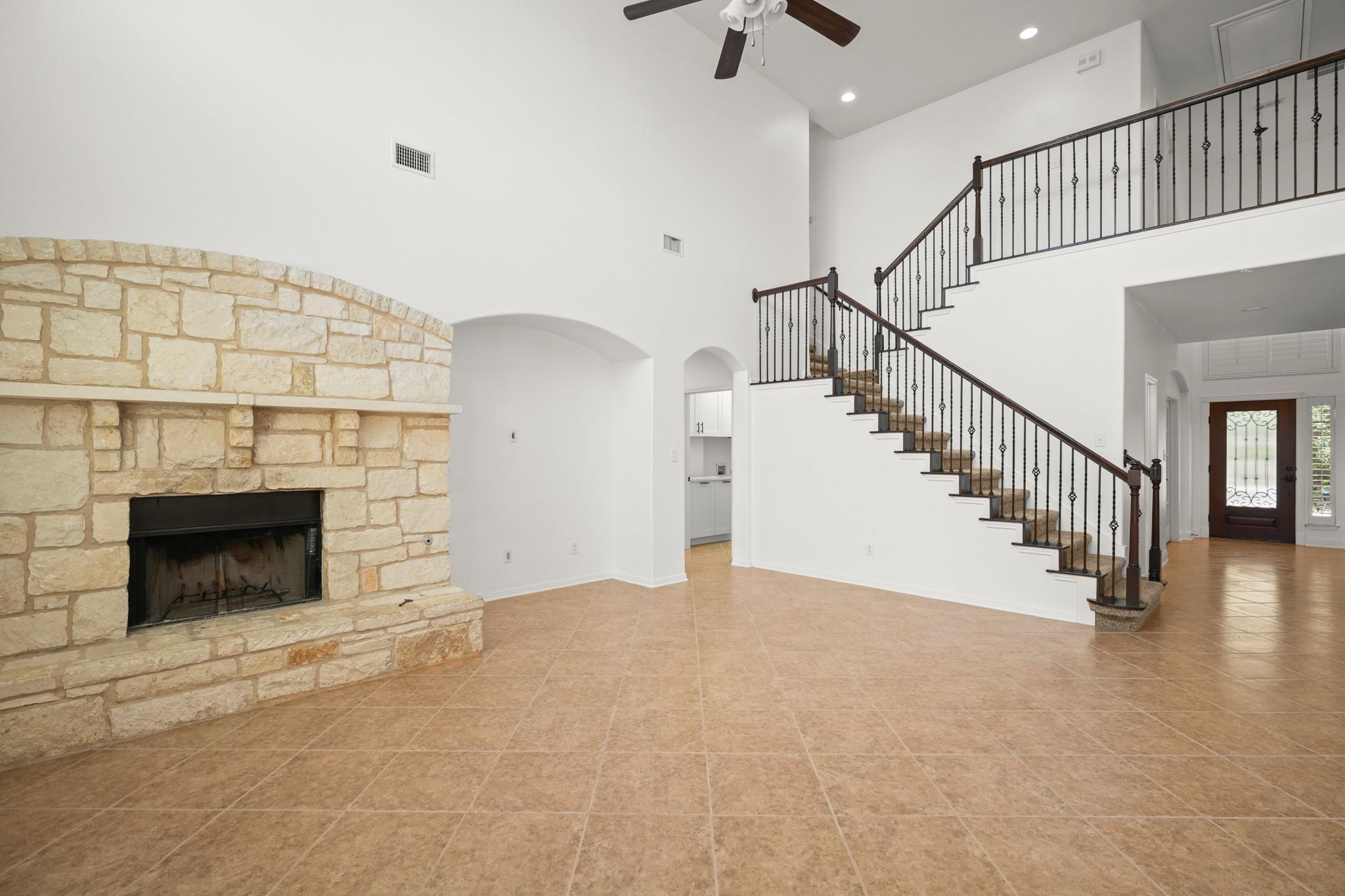 18905 Canyon Sage Ln Property Photo 5