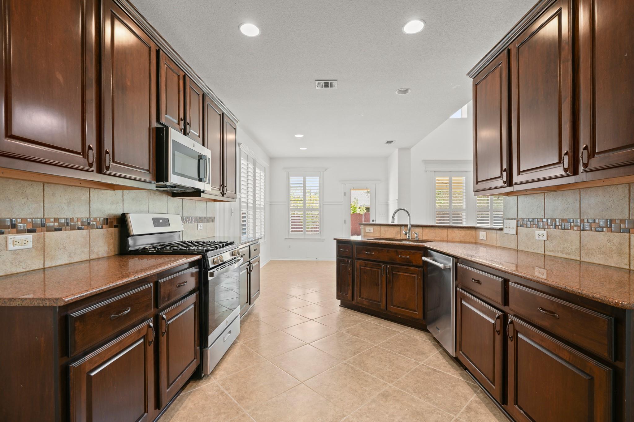 18905 Canyon Sage Ln Property Photo 10