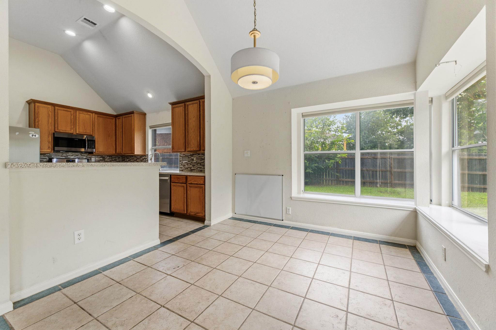 406 Bellaire Oaks Dr Property Photo 19