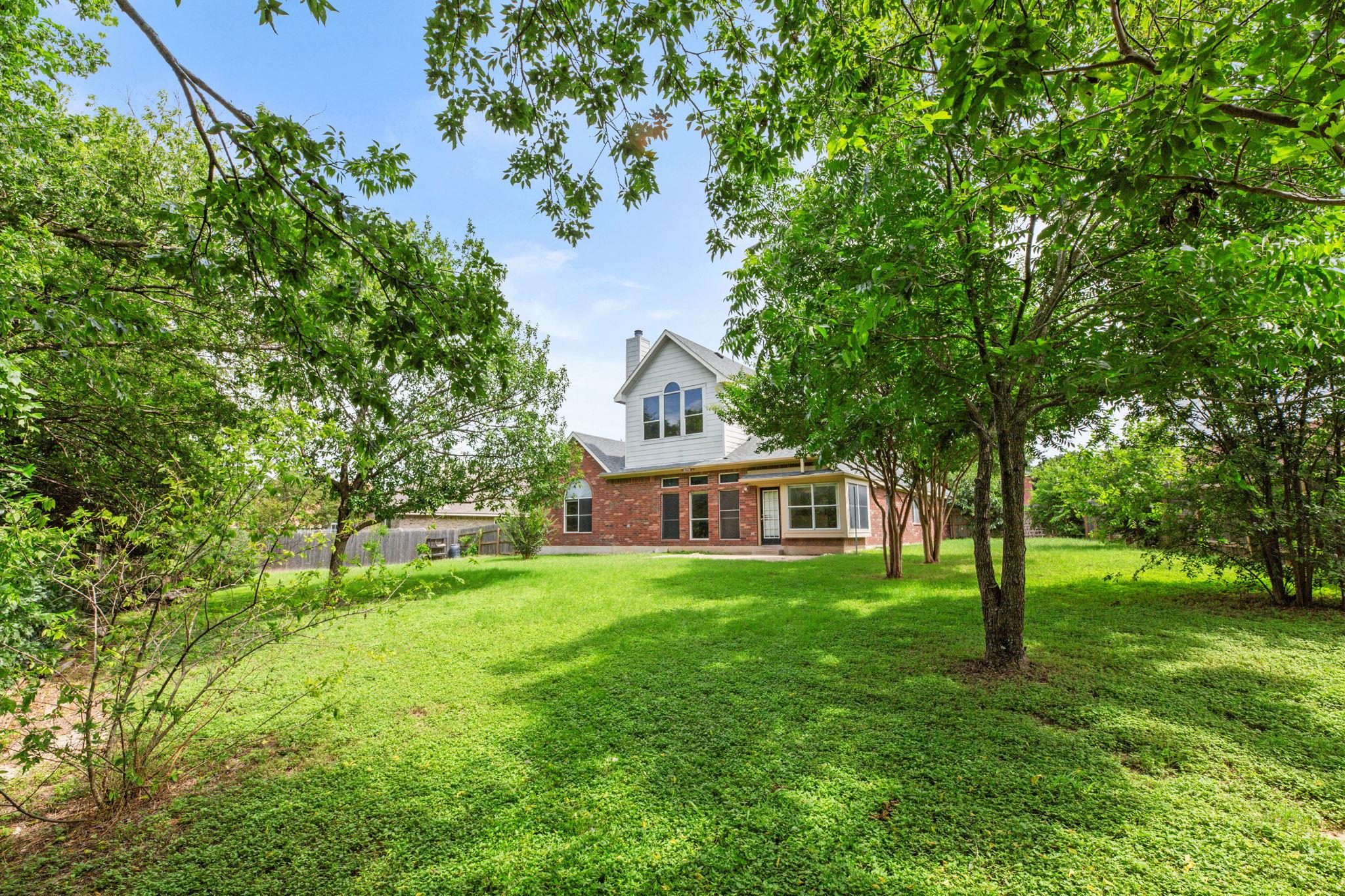 406 Bellaire Oaks Dr Property Photo 30