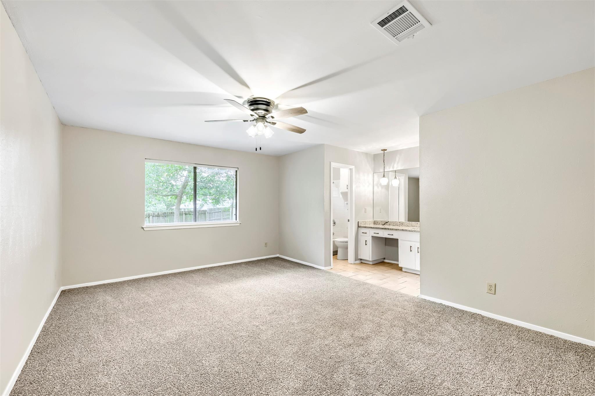 8601 Danville Dr Property Photo 15
