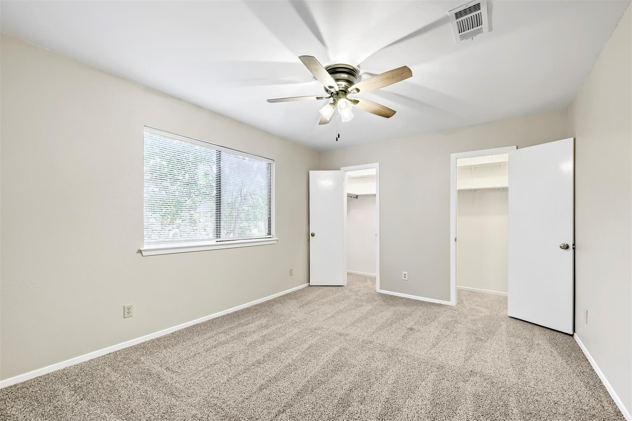 8601 Danville Dr Property Photo 18