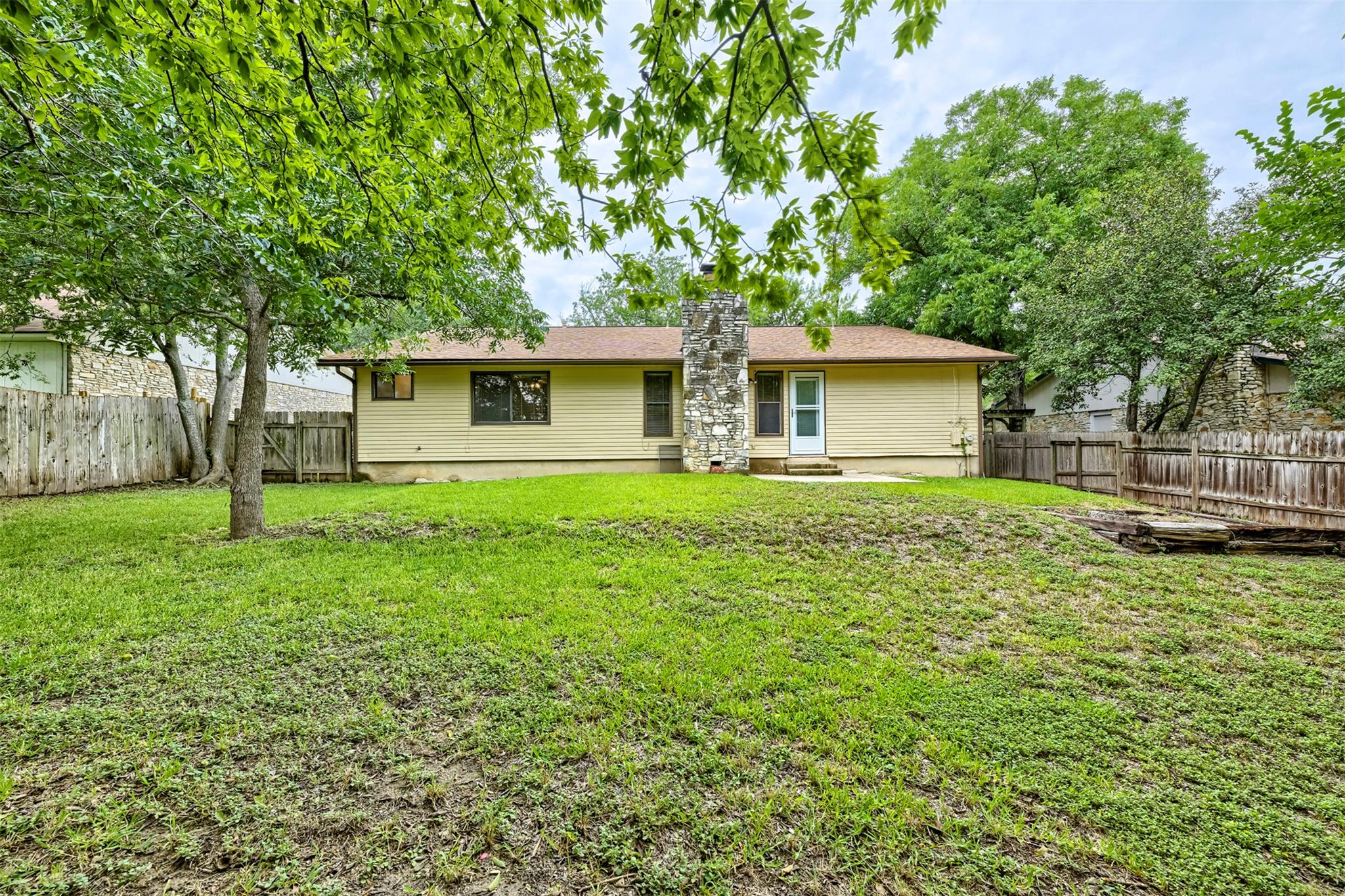 8601 Danville Dr Property Photo 22