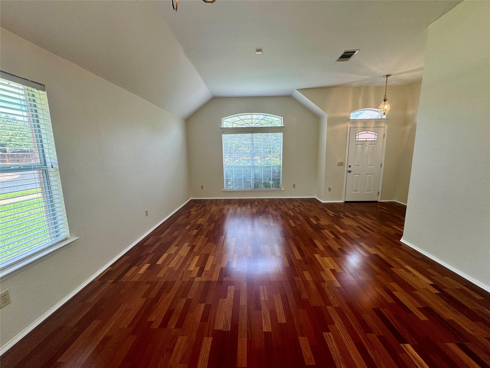 8507 Bobcat Dr Property Photo 4