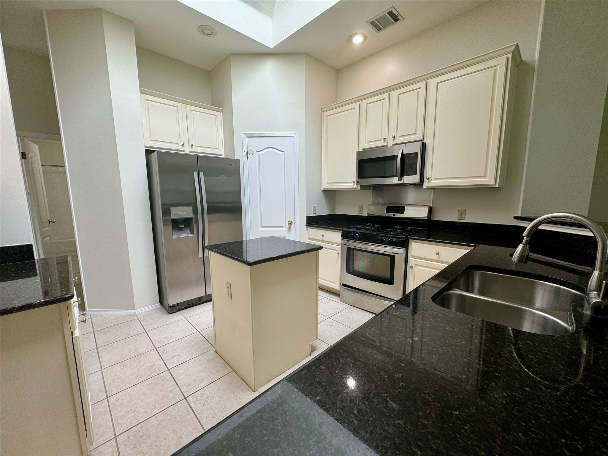 8507 Bobcat Dr Property Photo 6