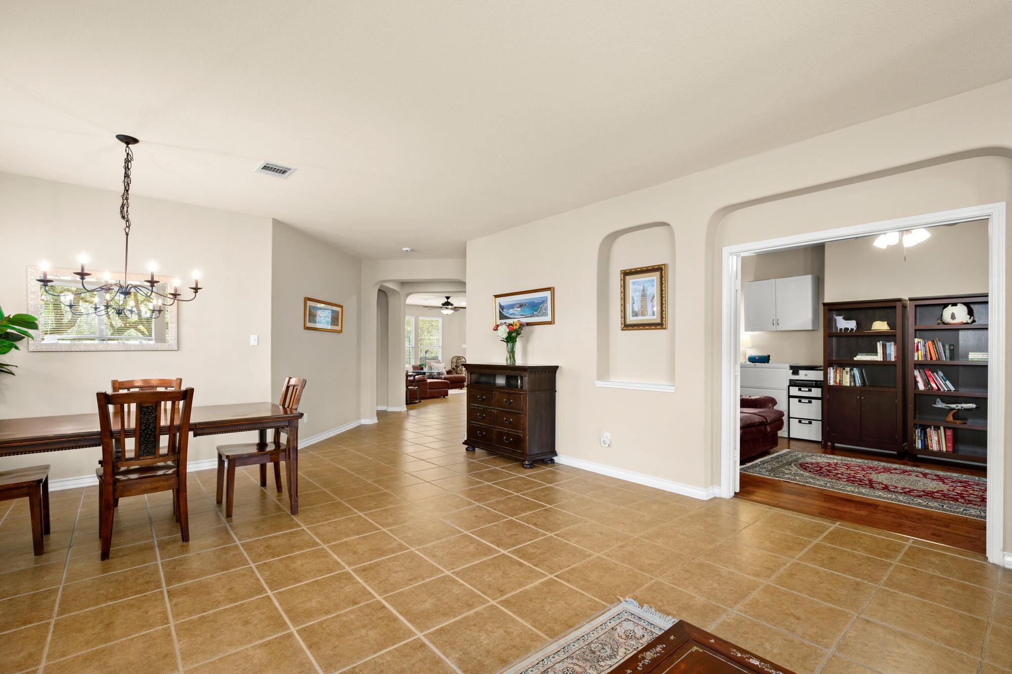 7504 Brecourt Manor Way Property Photo 9