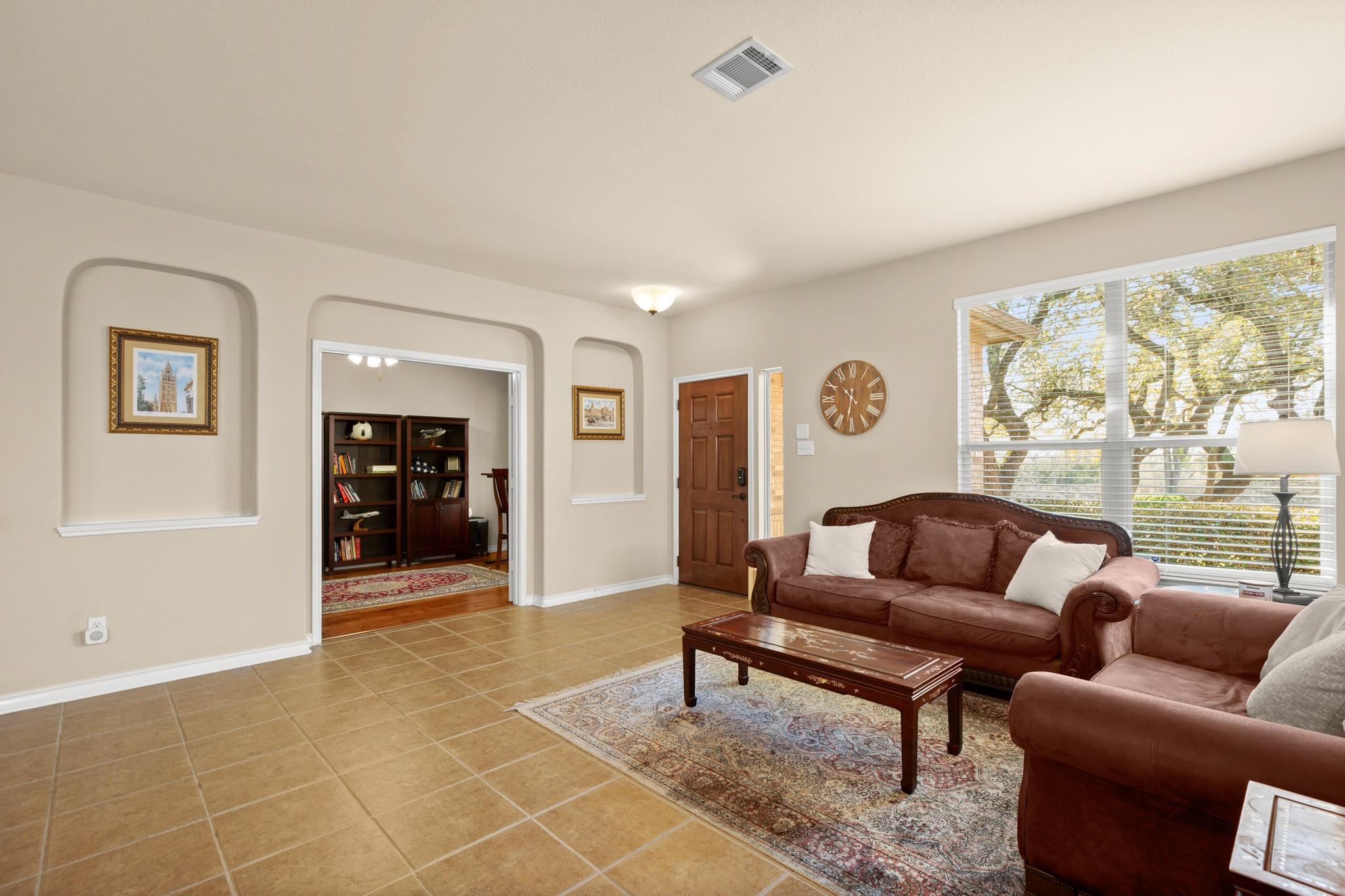 7504 Brecourt Manor Way Property Photo 10