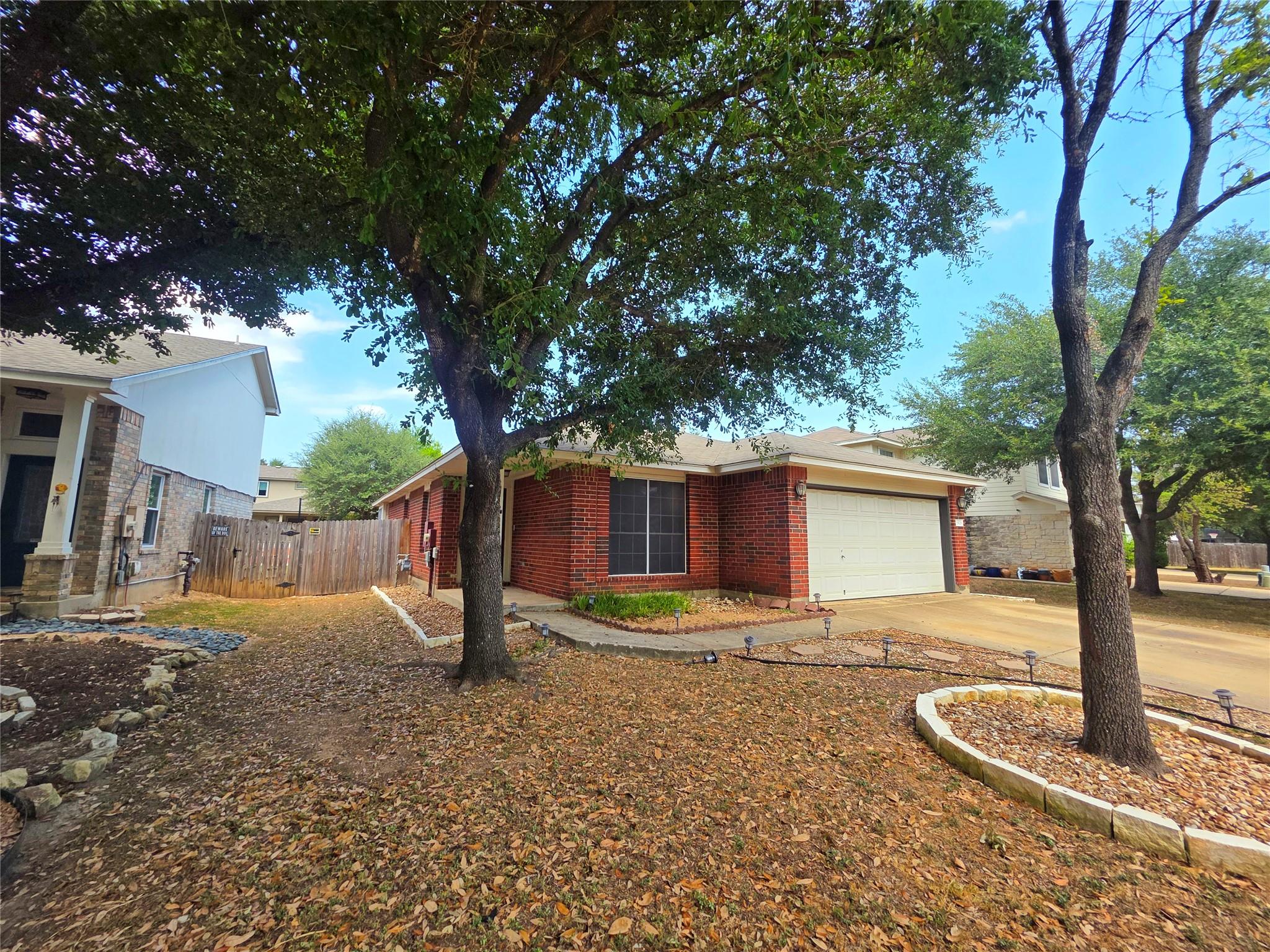15528 Miss Adriennes Path Property Photo 1