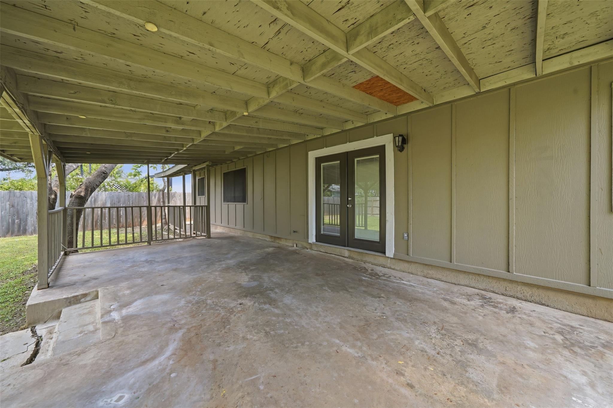 1913 Denfield Dr Property Photo 22