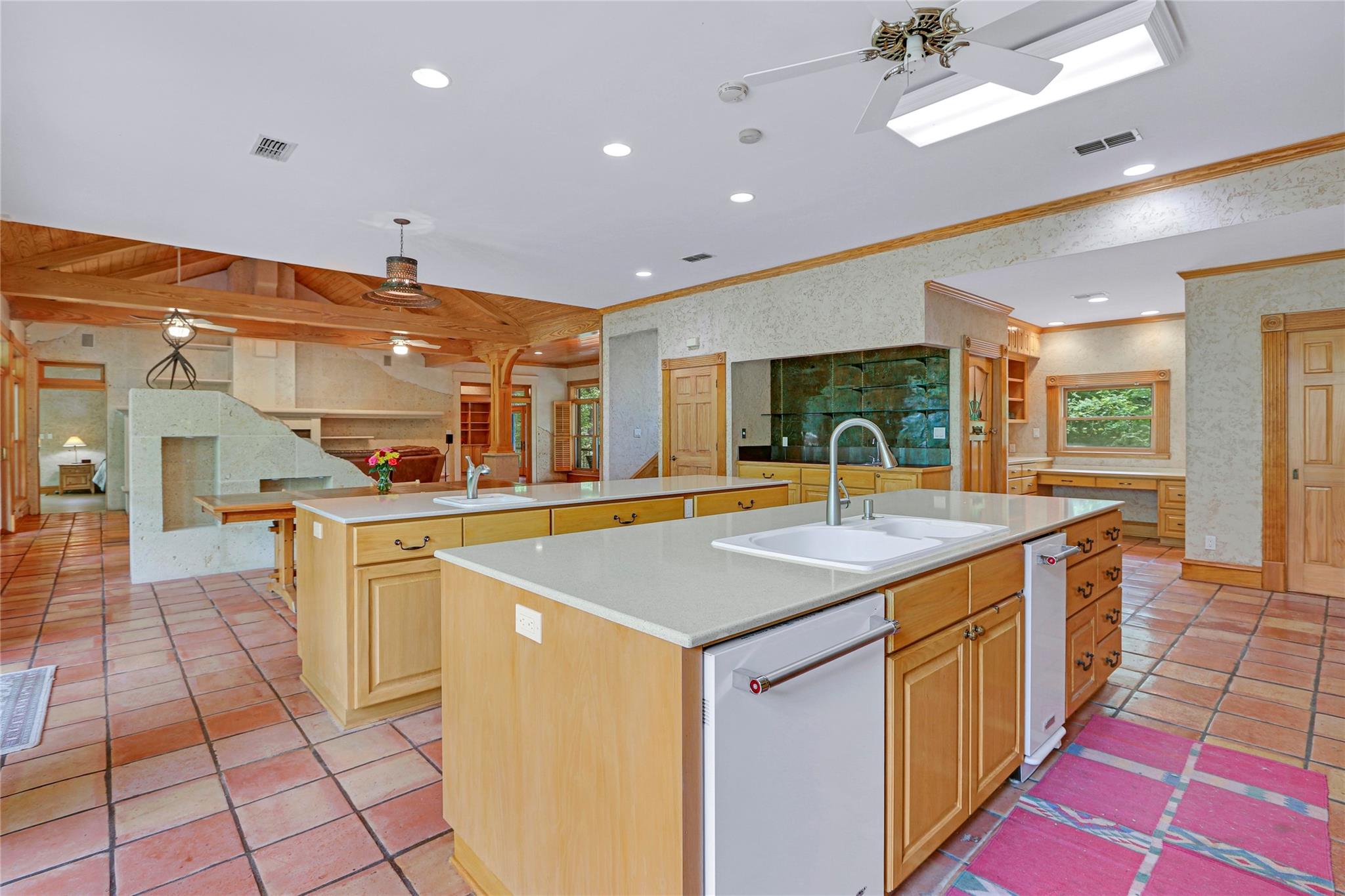 400 E Blanco Bend Rd Property Photo 12