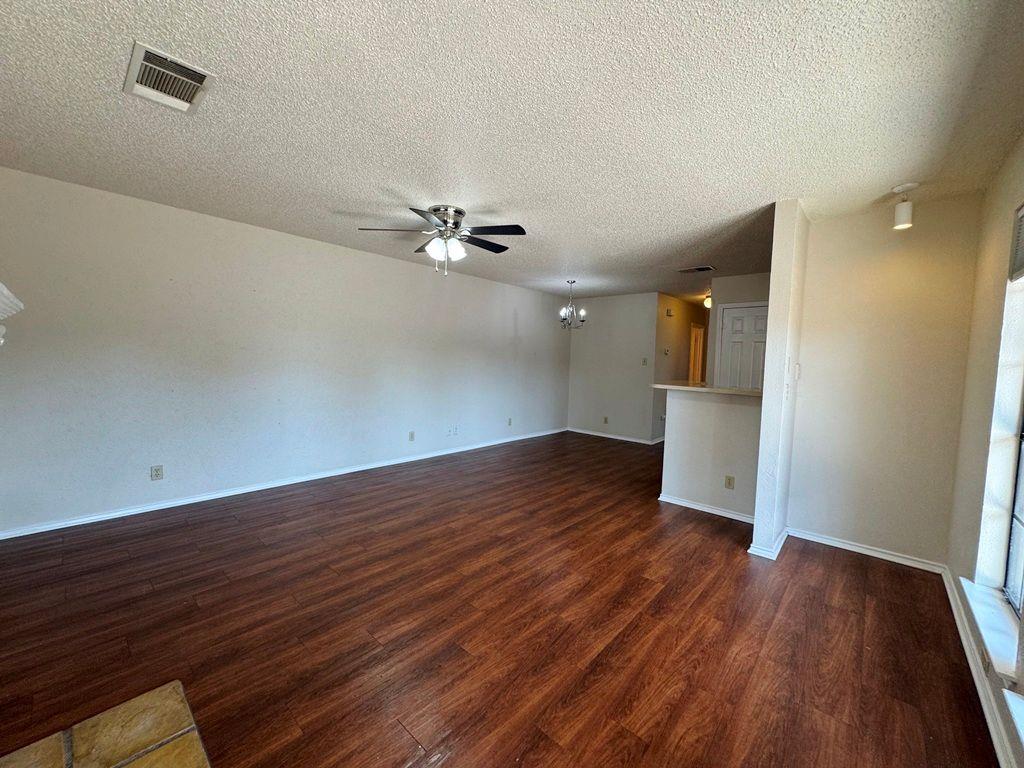 8700 Clearbrook Trl #a Property Photo 4