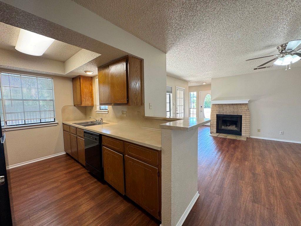 8700 Clearbrook Trl #a Property Photo 10