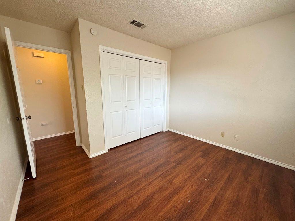 8700 Clearbrook Trl #a Property Photo 14