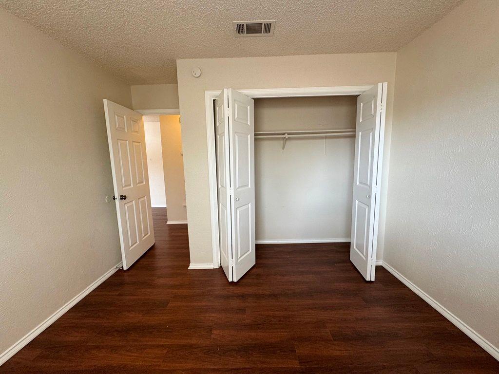 8700 Clearbrook Trl #a Property Photo 17