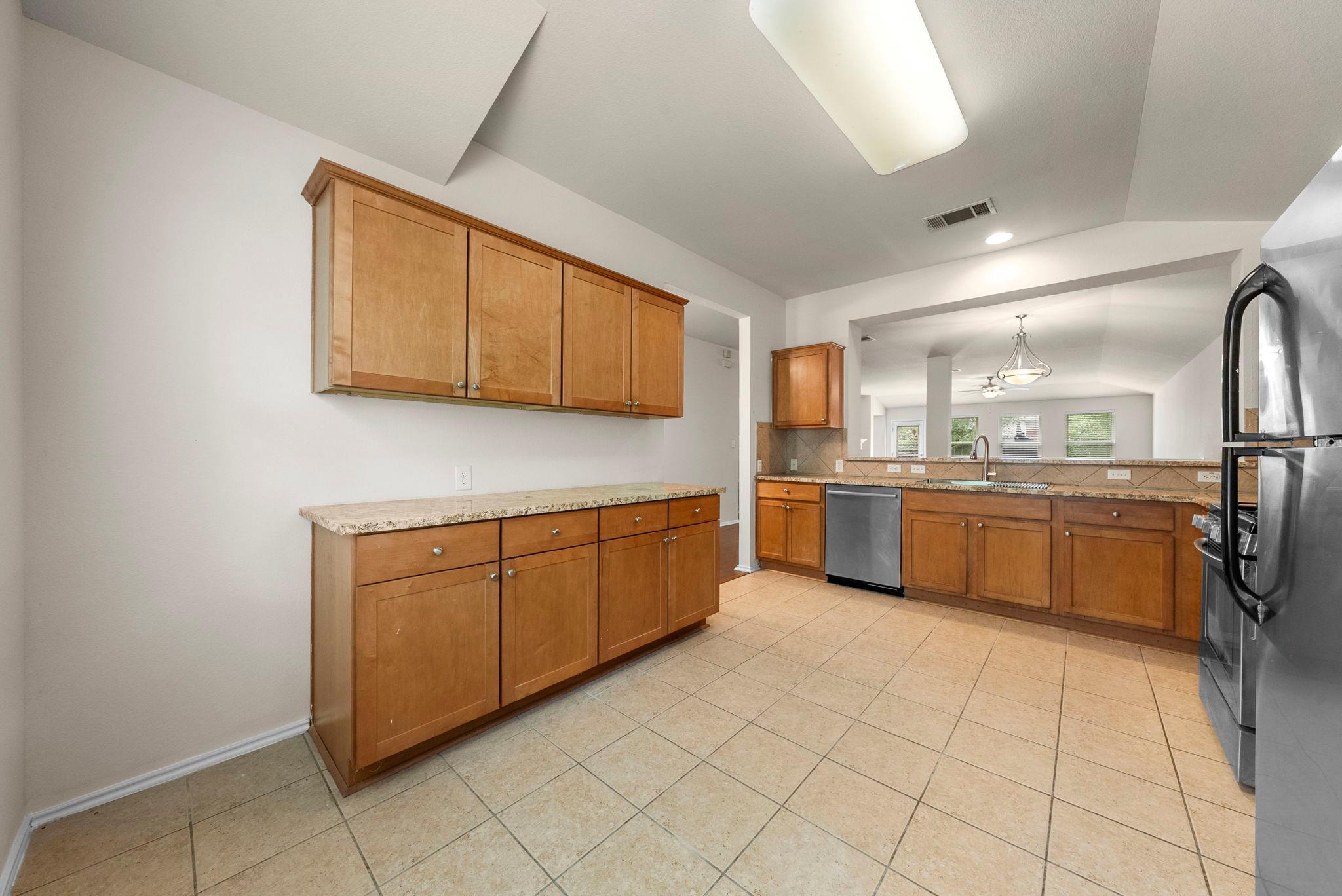 9424 Castle Pines Dr Property Photo 8