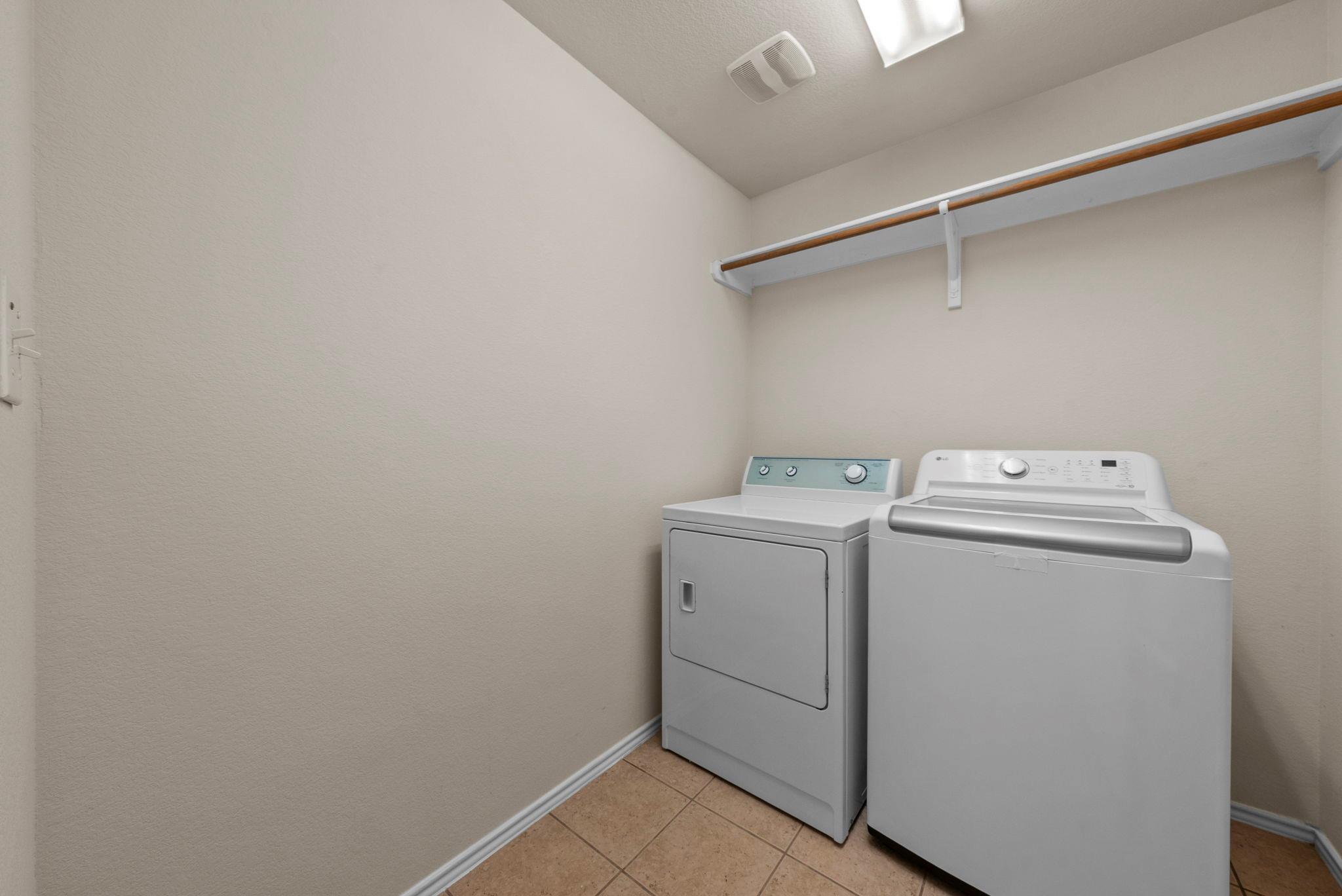 9424 Castle Pines Dr Property Photo 26