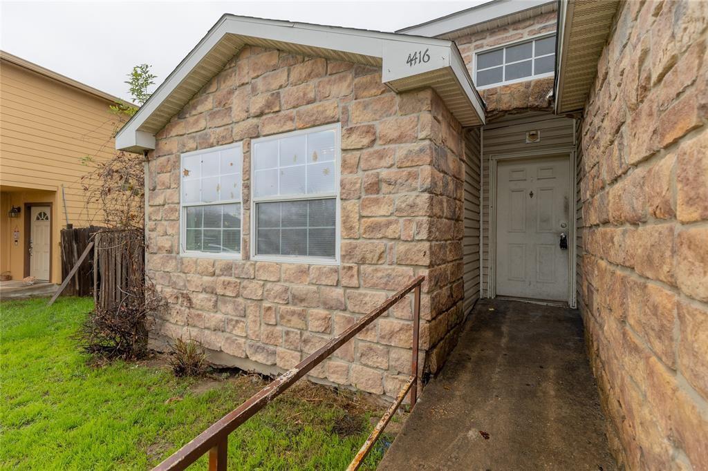 4416 Magin Meadow Dr Property Photo 3