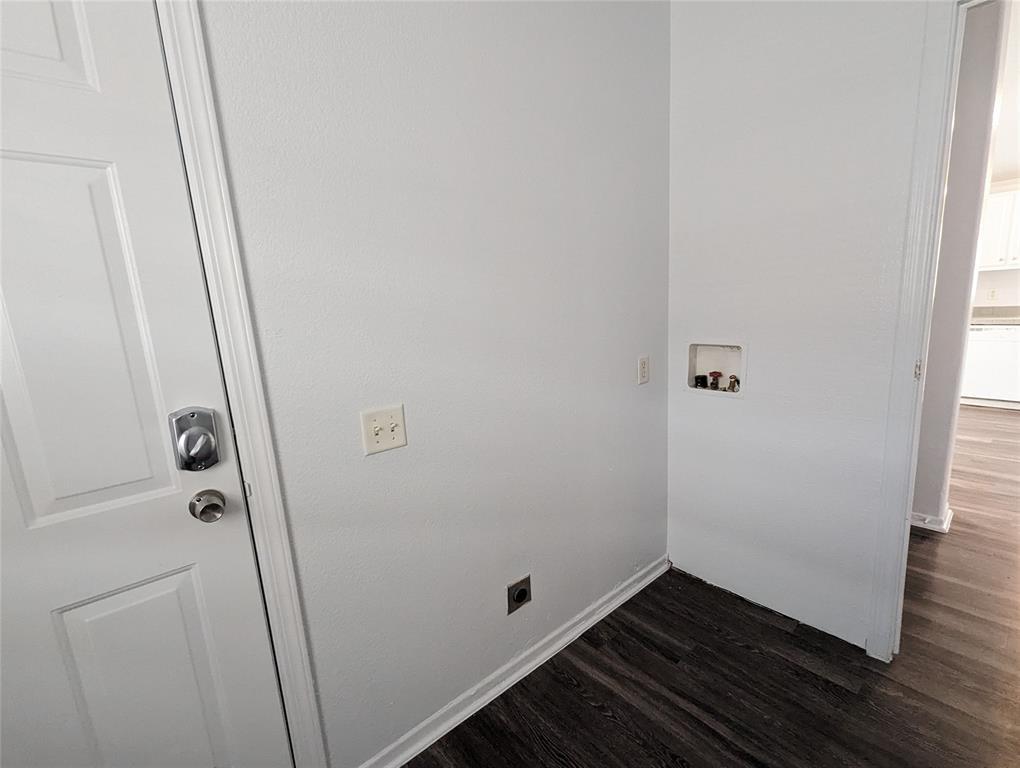 4416 Magin Meadow Dr Property Photo 5