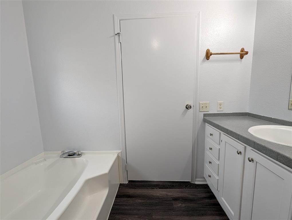 4416 Magin Meadow Dr Property Photo 12