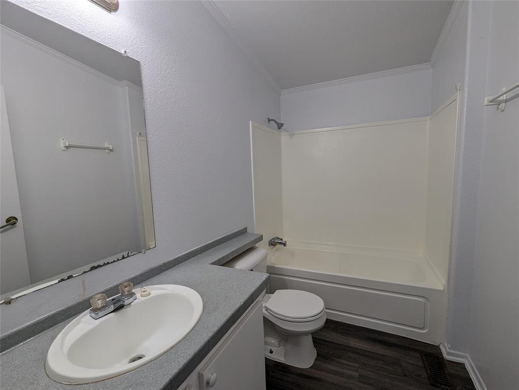 4416 Magin Meadow Dr Property Photo 17