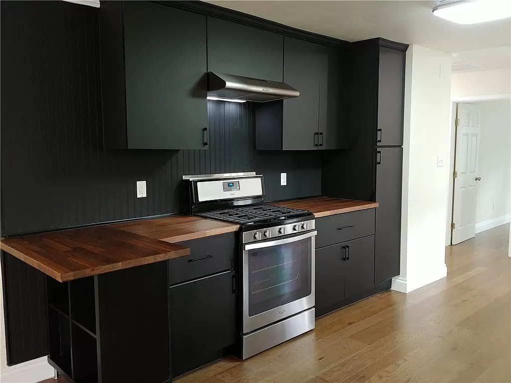 1705 Singleton Ave Property Photo 7