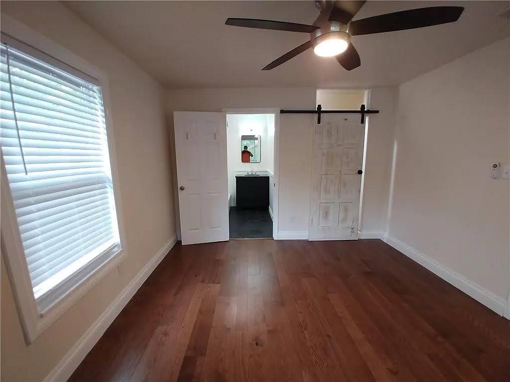 1705 Singleton Ave Property Photo 10