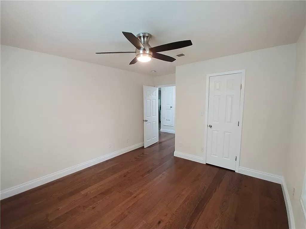 1705 Singleton Ave Property Photo 11