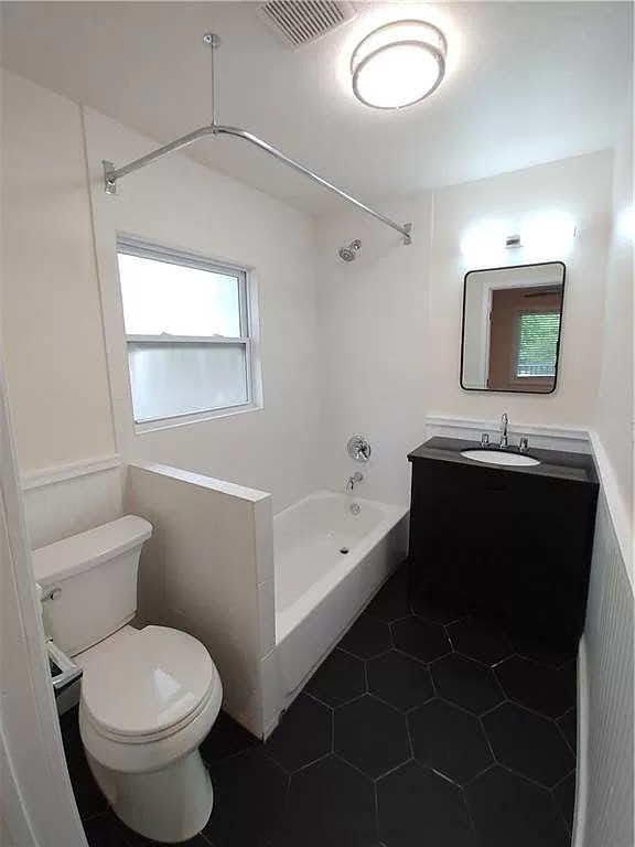 1705 Singleton Ave Property Photo 14