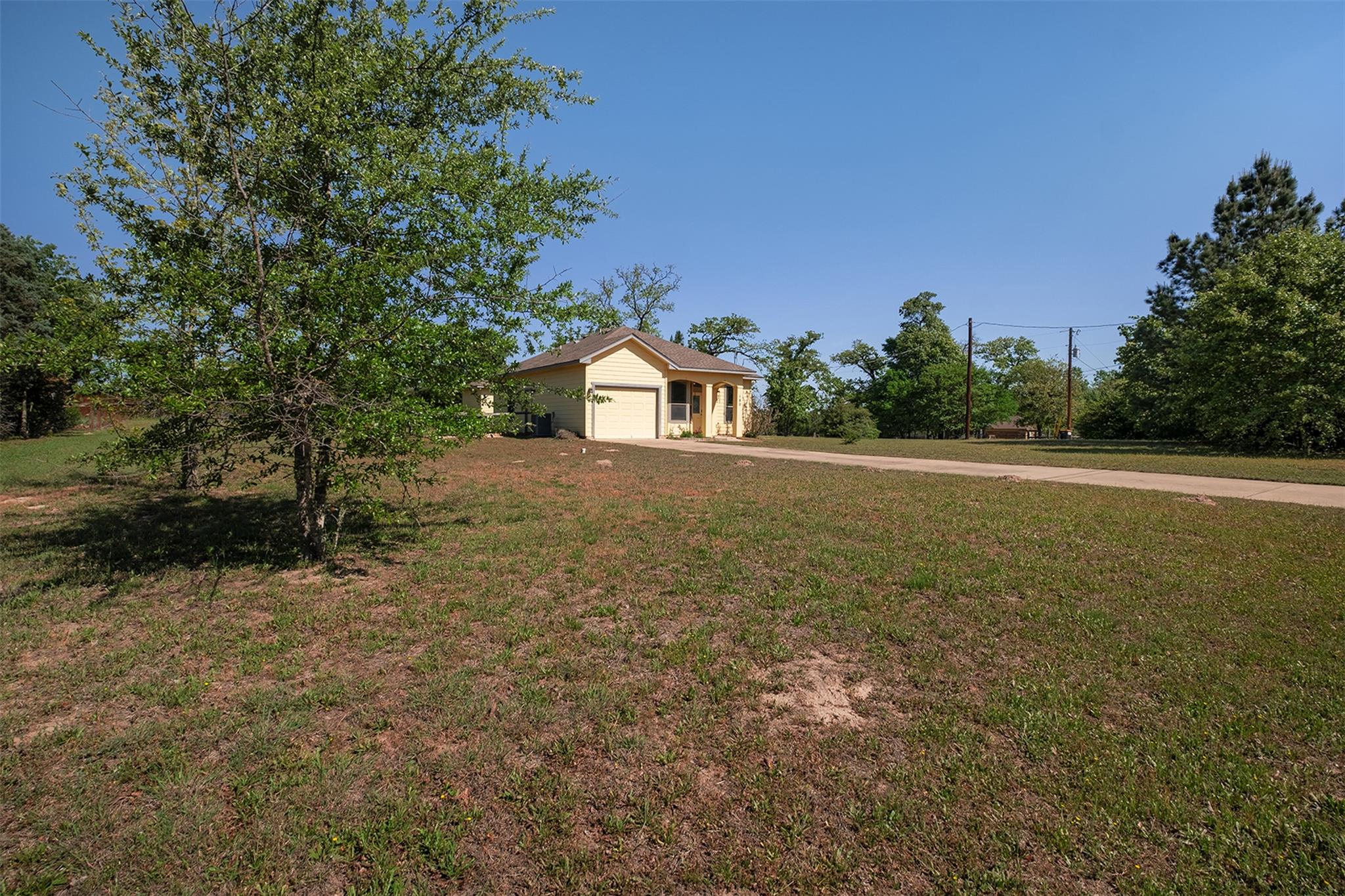 180 Jim Bowie Dr Property Photo 6
