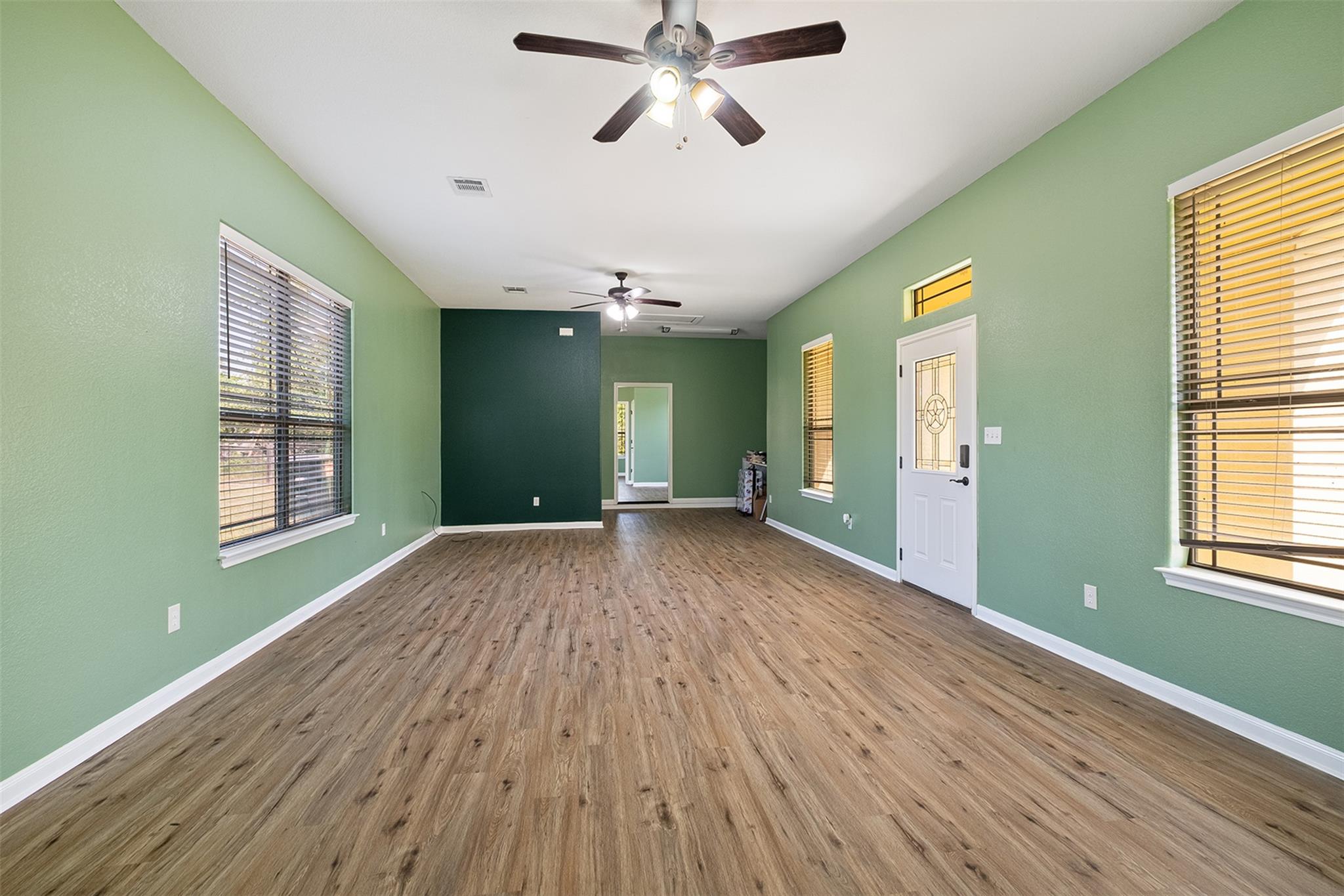 180 Jim Bowie Dr Property Photo 23