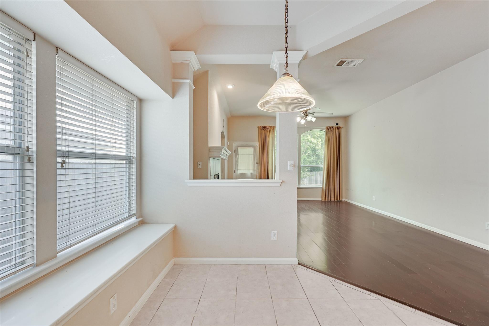 6815 Poncha Pass Property Photo 11