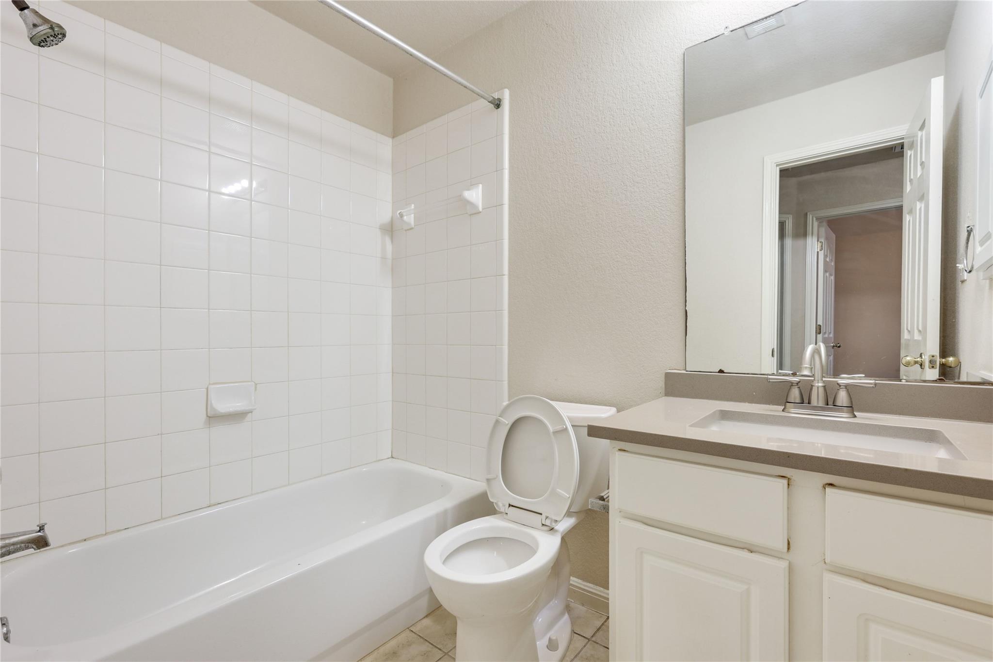 6815 Poncha Pass Property Photo 24
