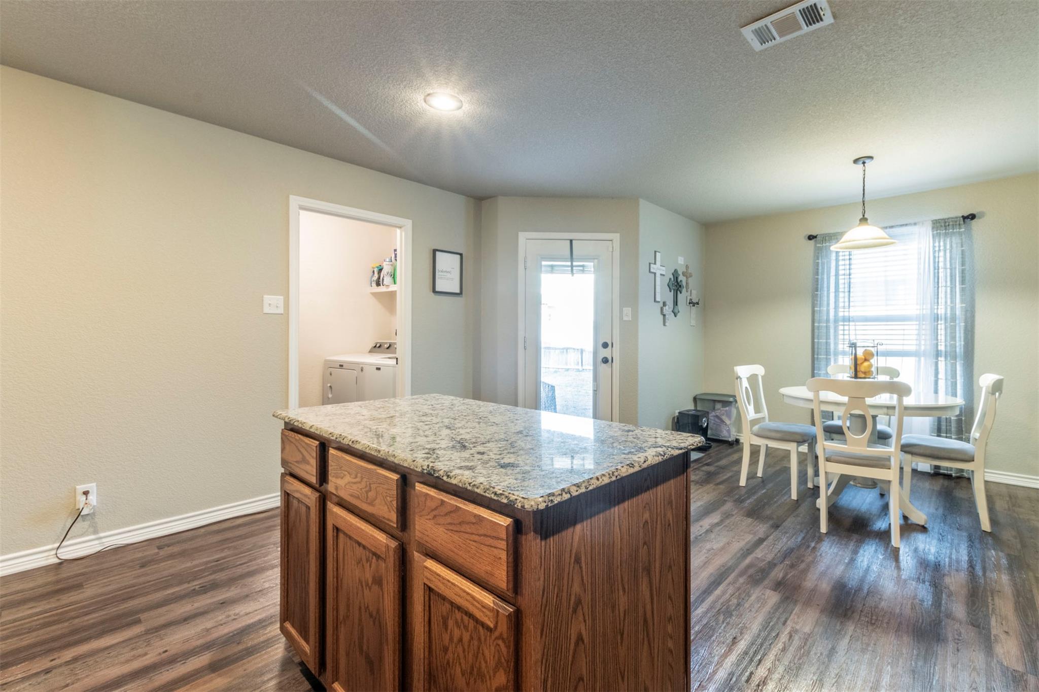 6806 Ambrose Cir Property Photo 10