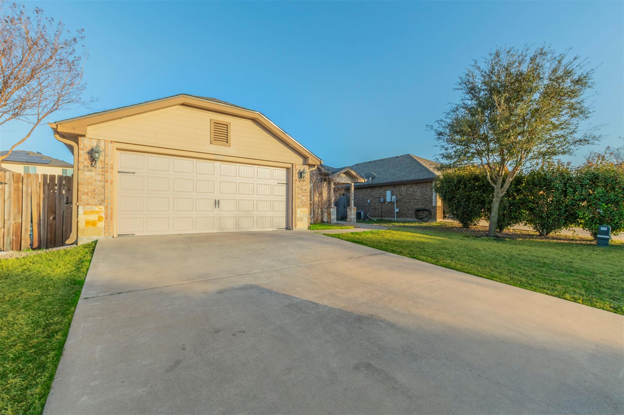 6806 Ambrose Cir Property Photo 22