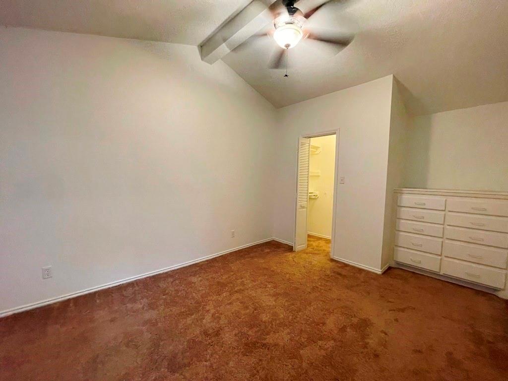 300 El Paso St Property Photo 7