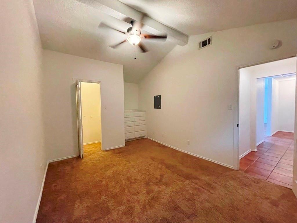 300 El Paso St Property Photo 9