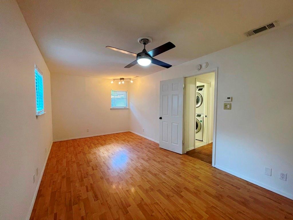 300 El Paso St Property Photo 12