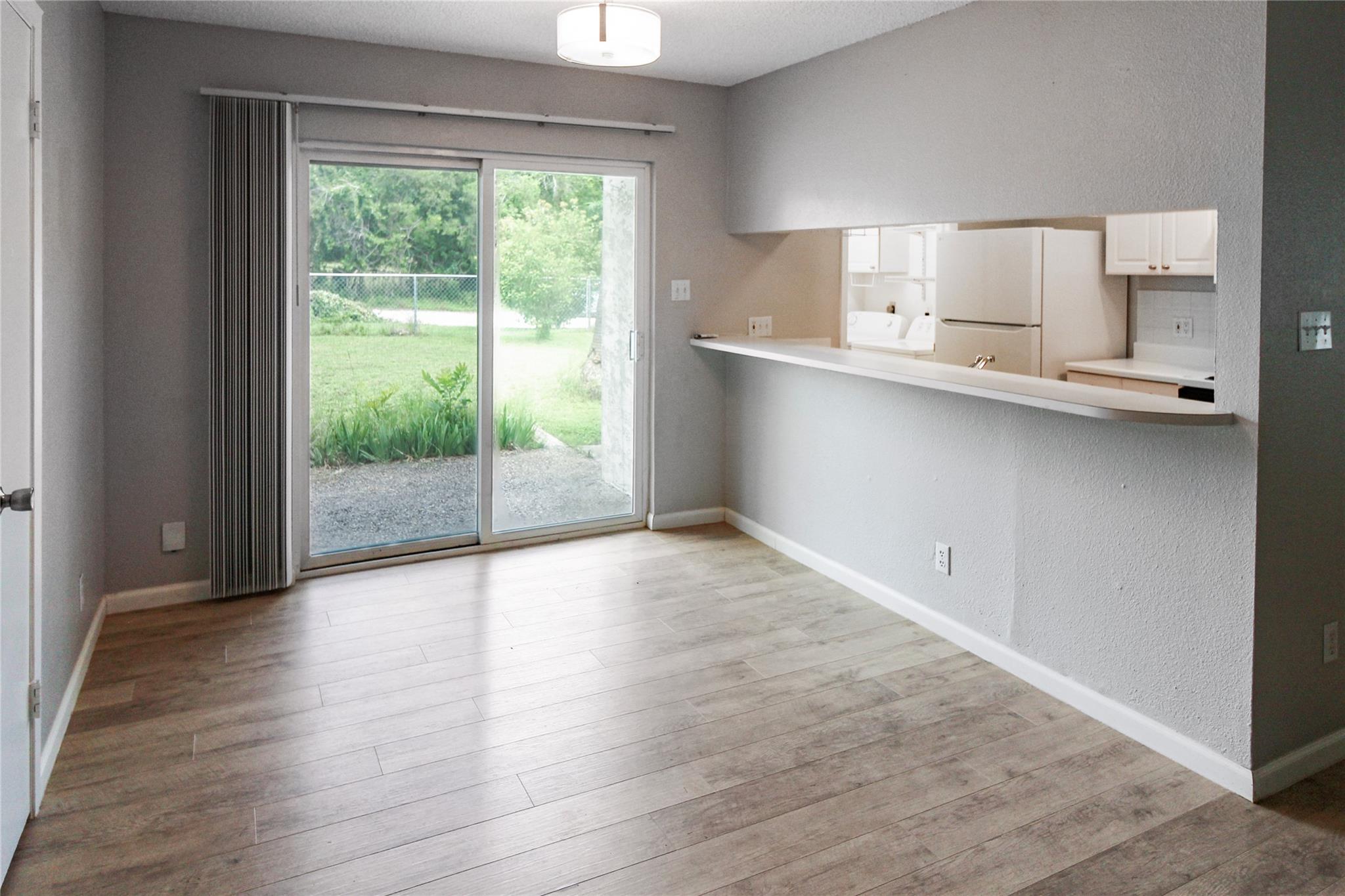 11705 Cherokee St #a Property Photo 6