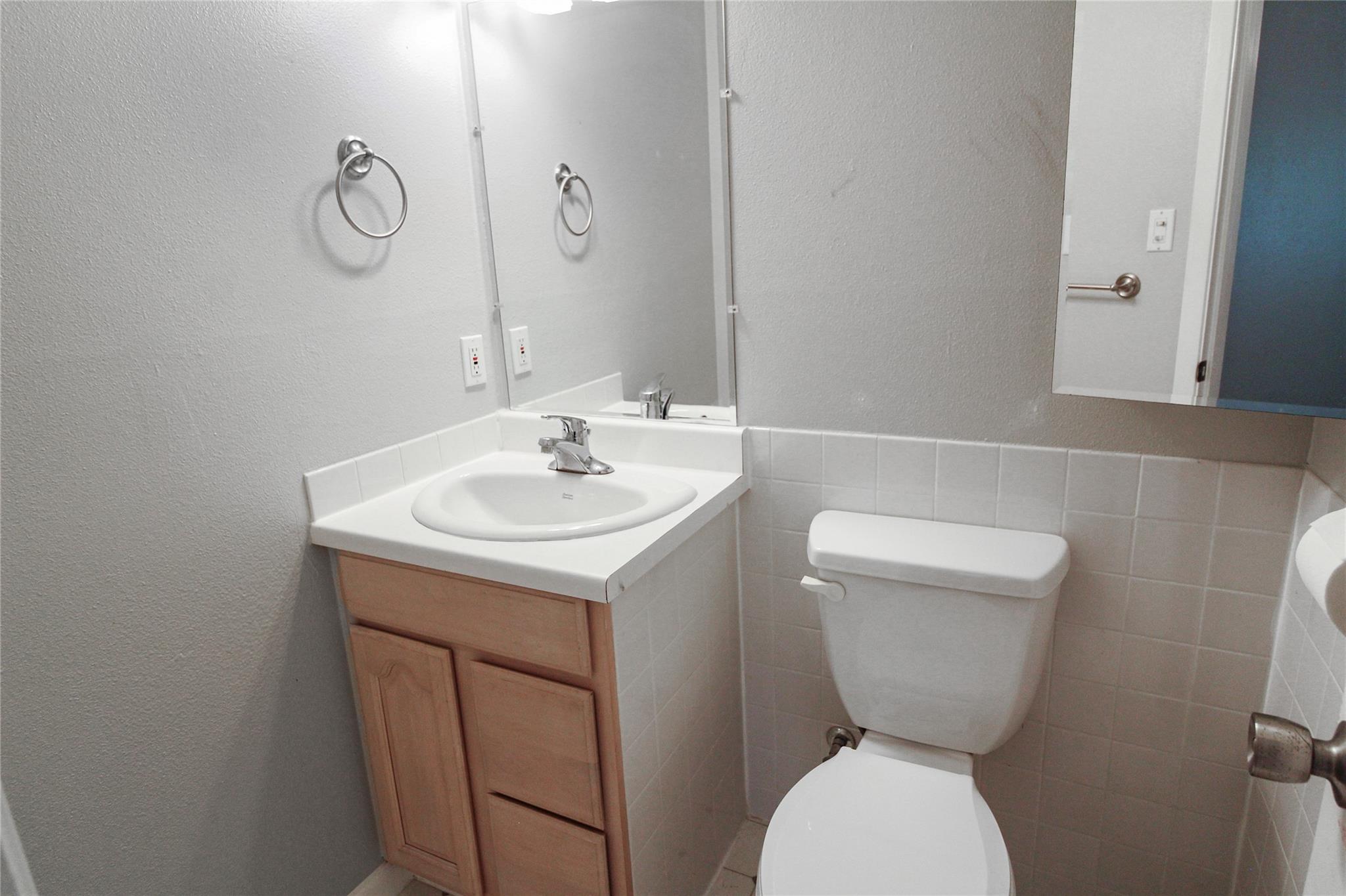 11705 Cherokee St #a Property Photo 8
