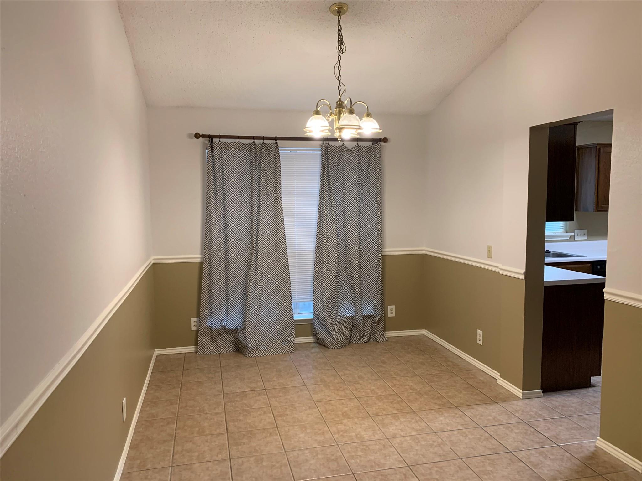 17130 Copperhead Dr Property Photo 4