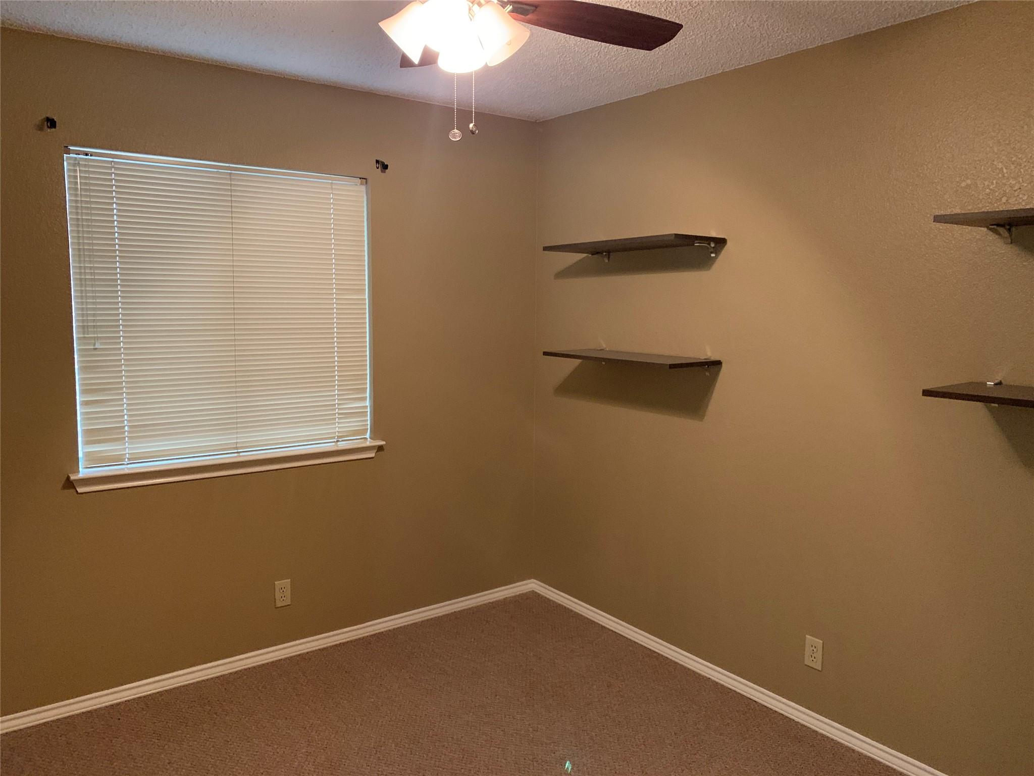 17130 Copperhead Dr Property Photo 9