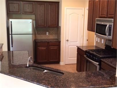 1098 Giberson Way Property Photo 3