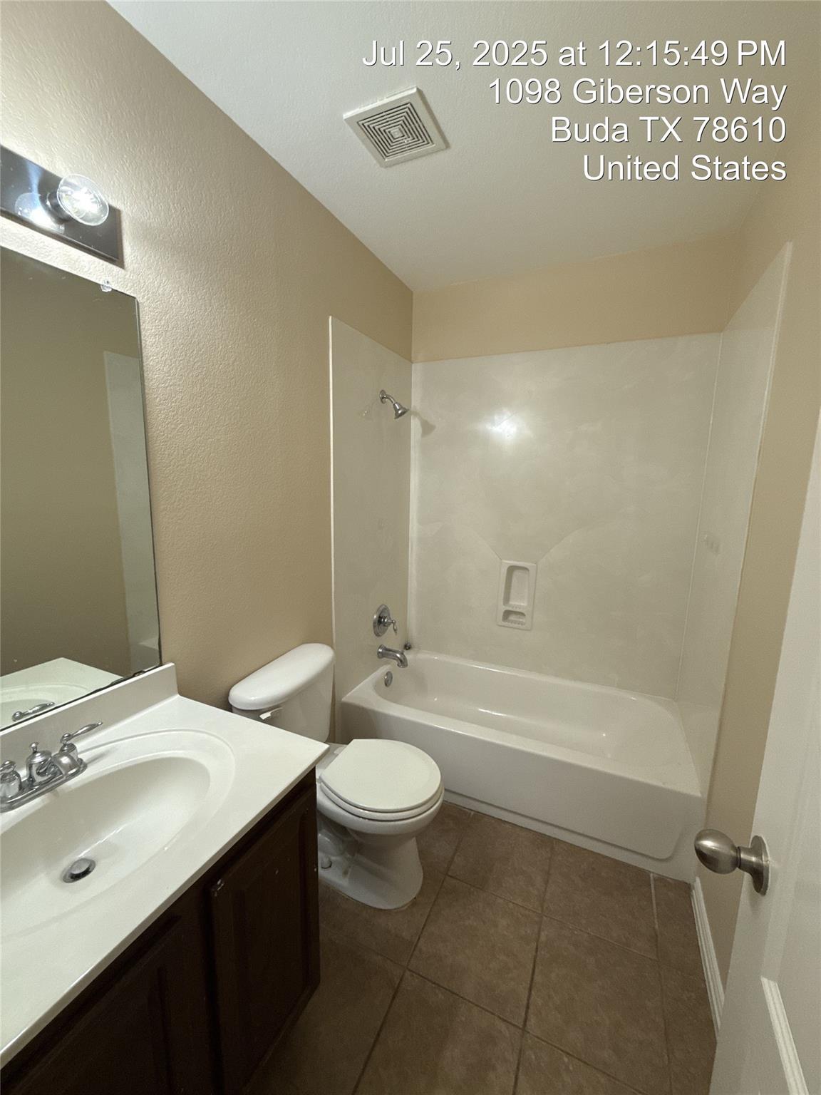 1098 Giberson Way Property Photo 15