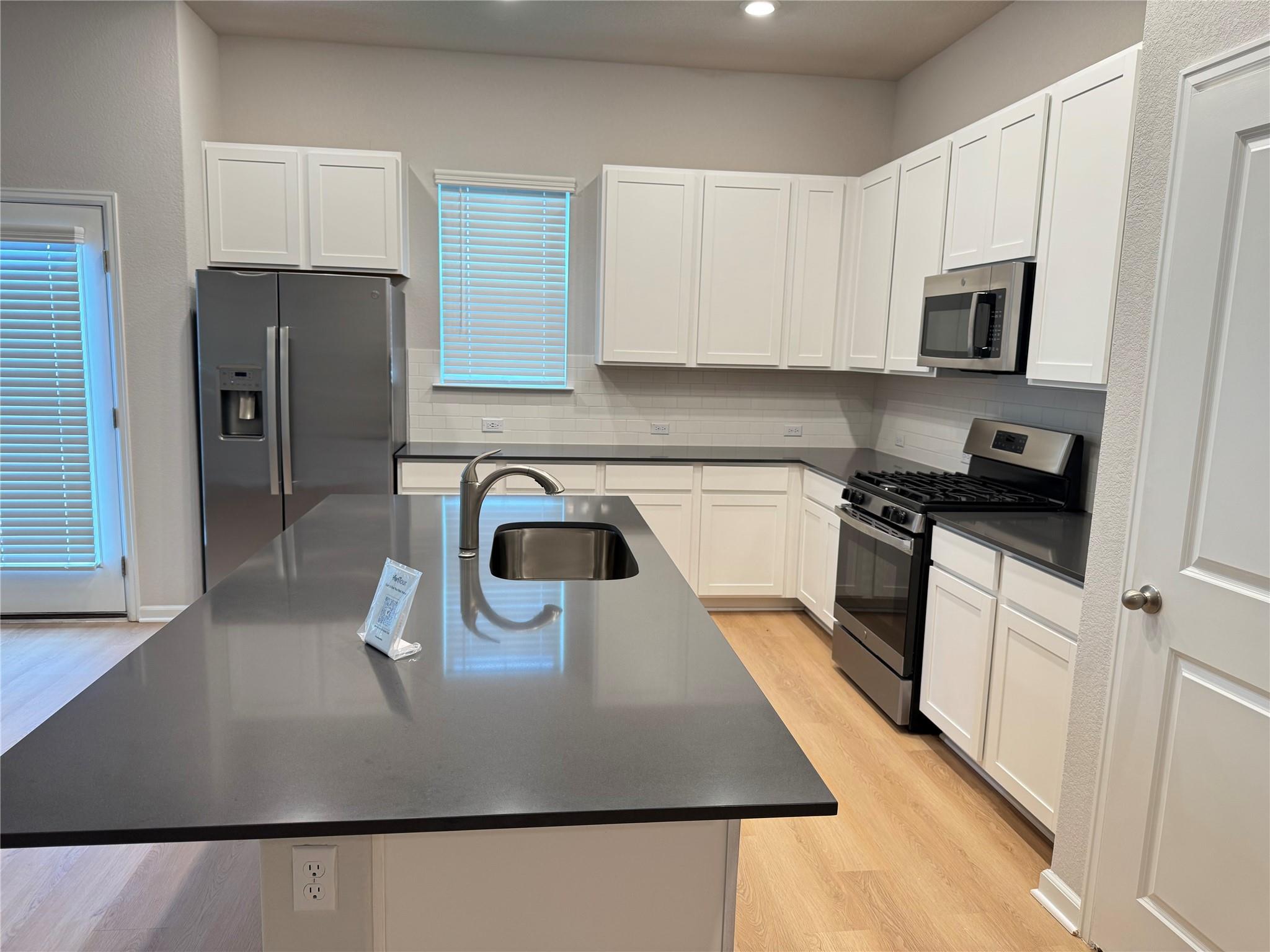 3000 Chisholm Trail Rd #3 Property Photo 3
