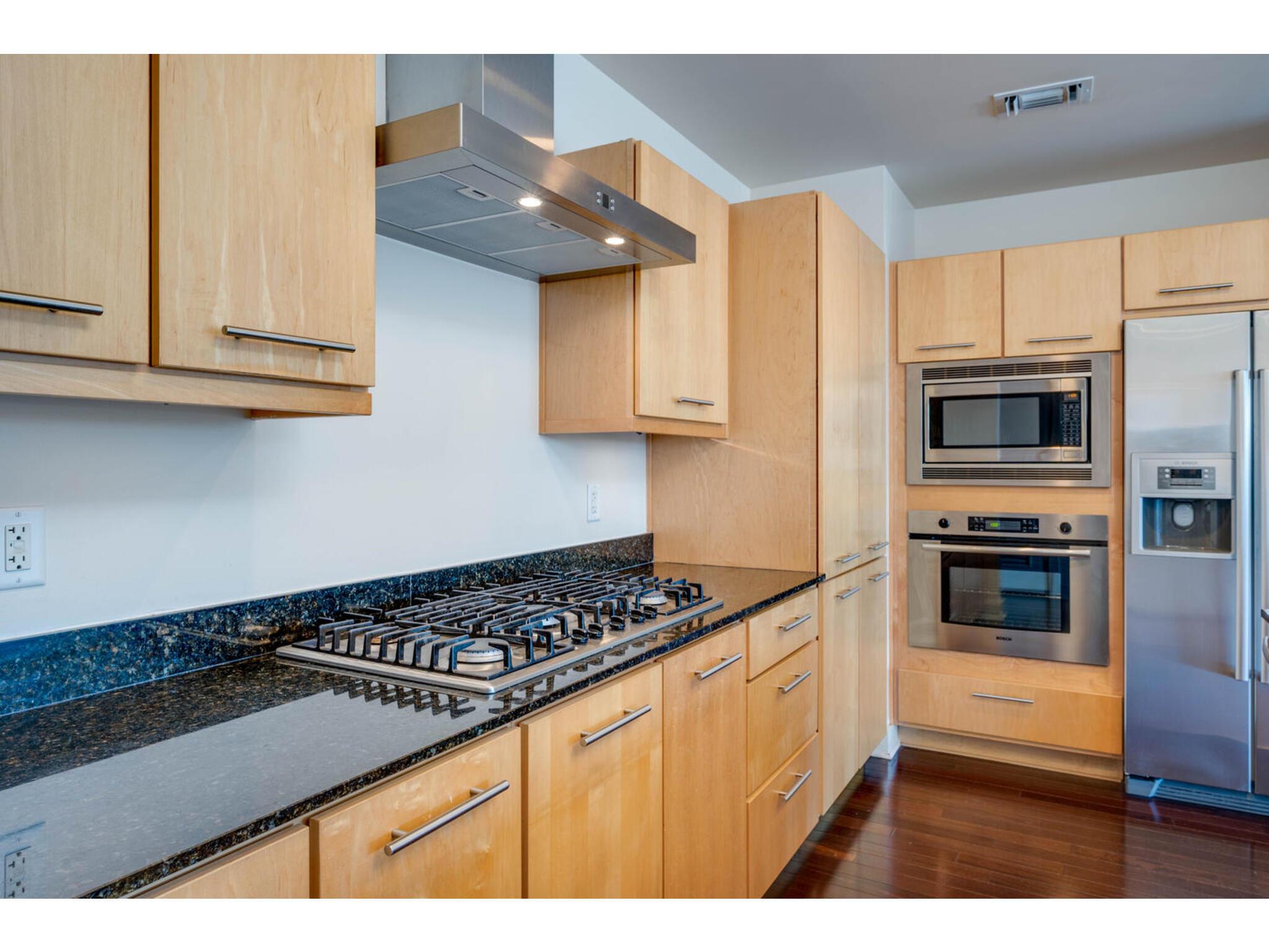 210 Lee Barton Dr #411 Property Photo 3
