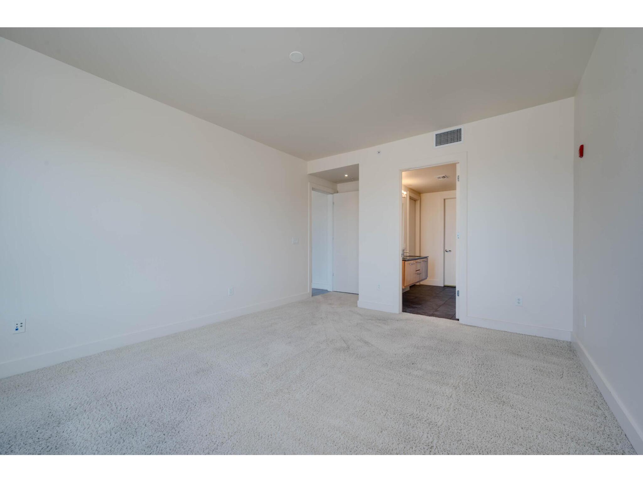 210 Lee Barton Dr #411 Property Photo 20