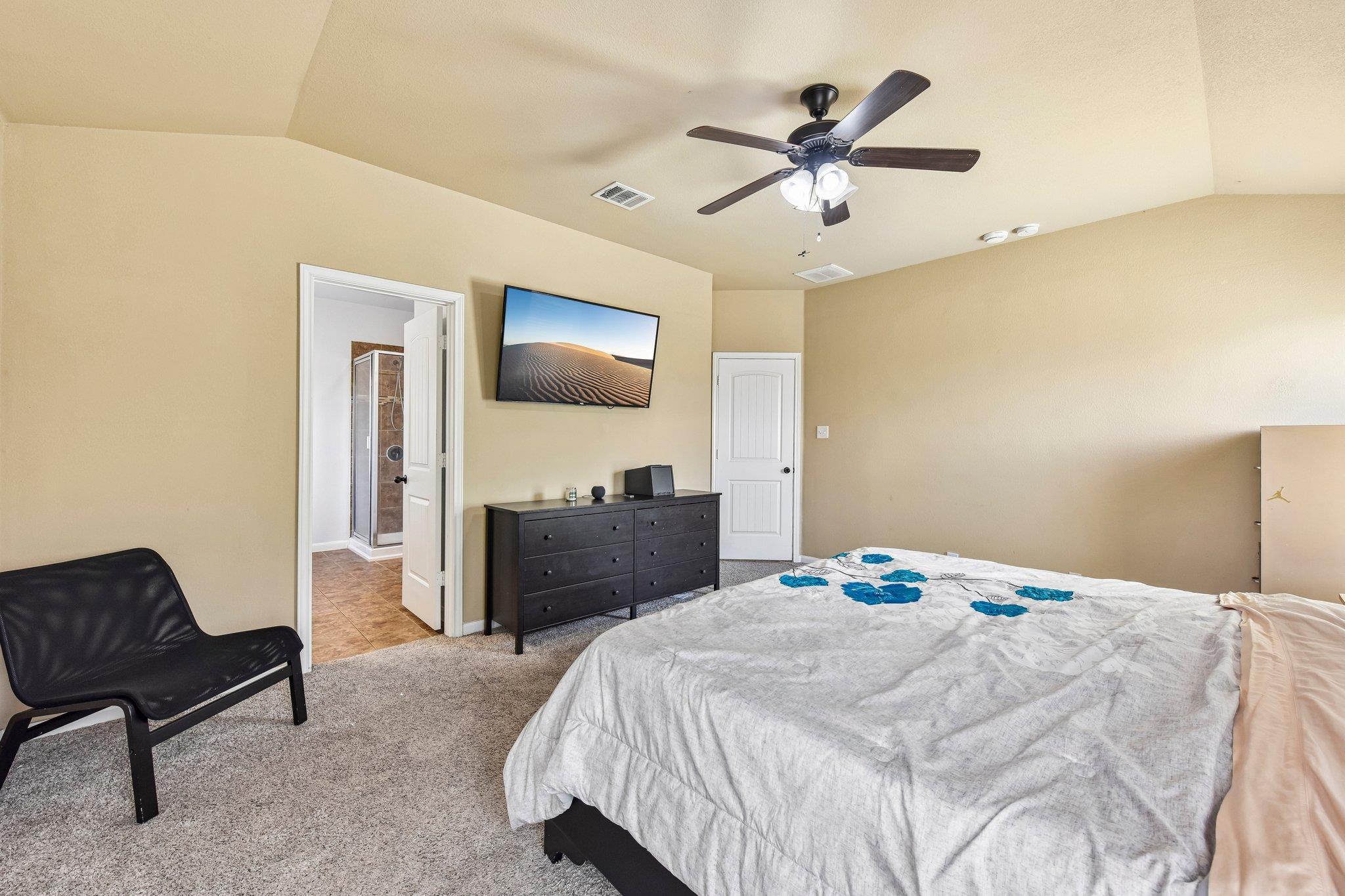 300 Hendelson Ln Property Photo 29