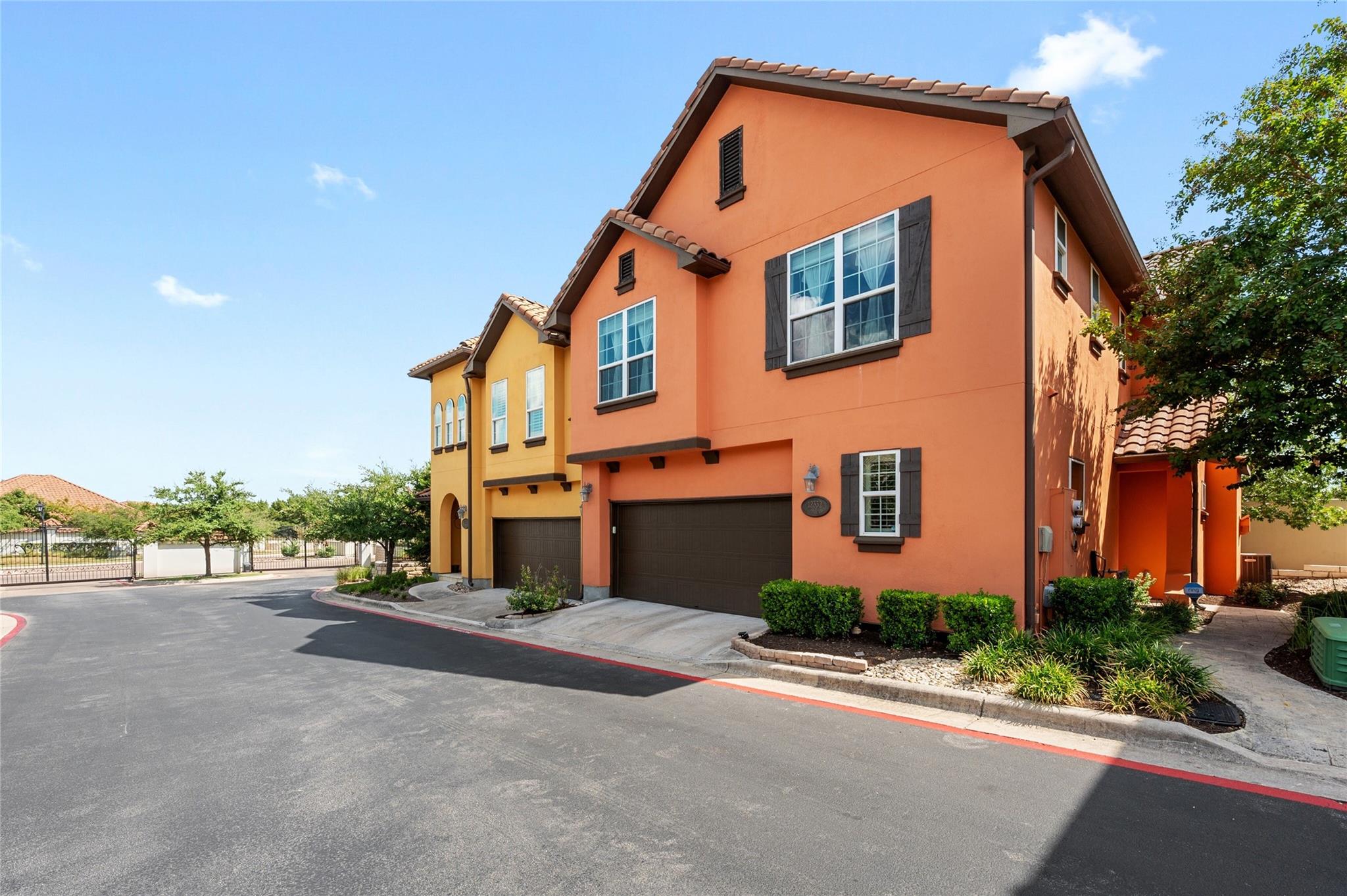 12332 Terraza Cir Property Photo 5