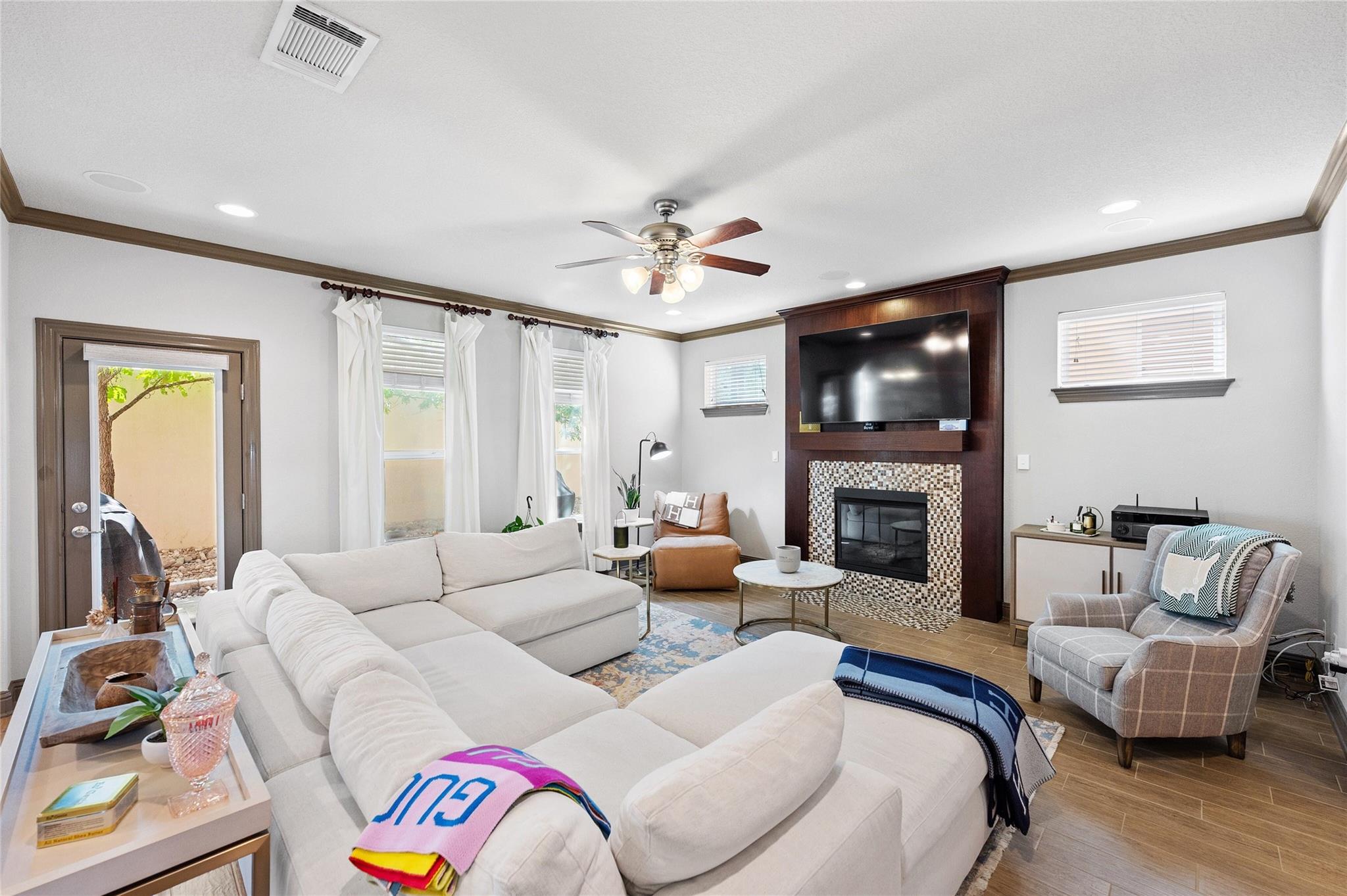 12332 Terraza Cir Property Photo 7